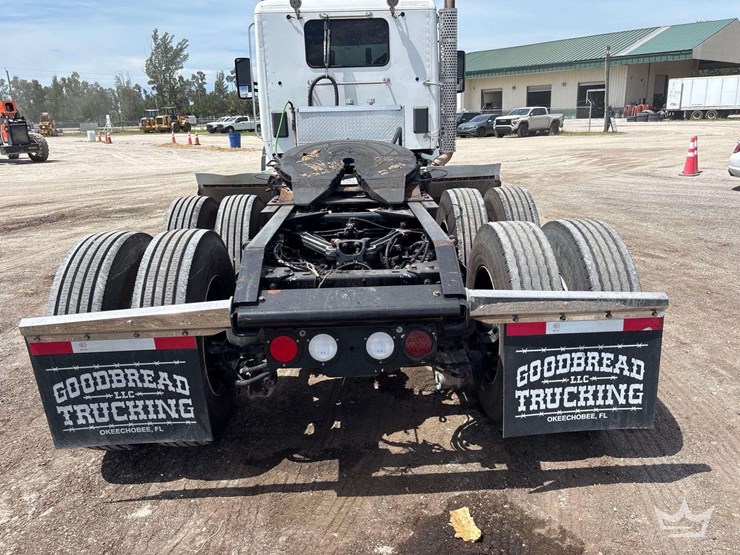 2019-kenworth-t880-image-12