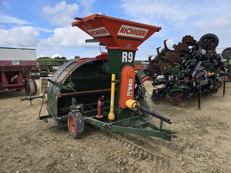 richiger-r9-image-3