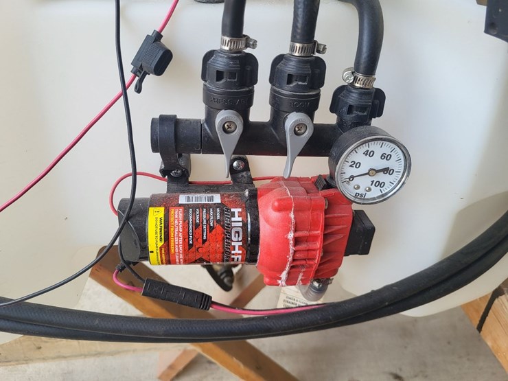 fimco-electric-sprayer-w/poly-tank,-spray-wand,-and-nozzles-image-13