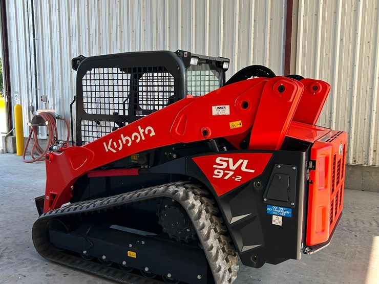 2024-kubota-svl97-2-image-2