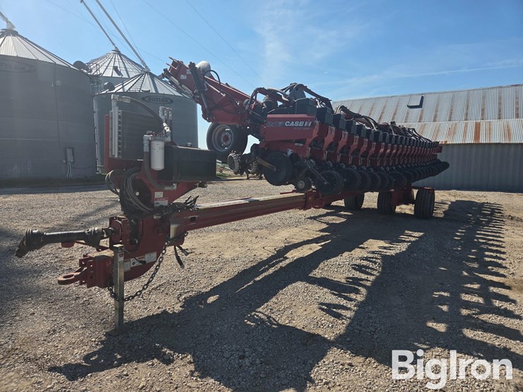 case-ih-1240-image-1