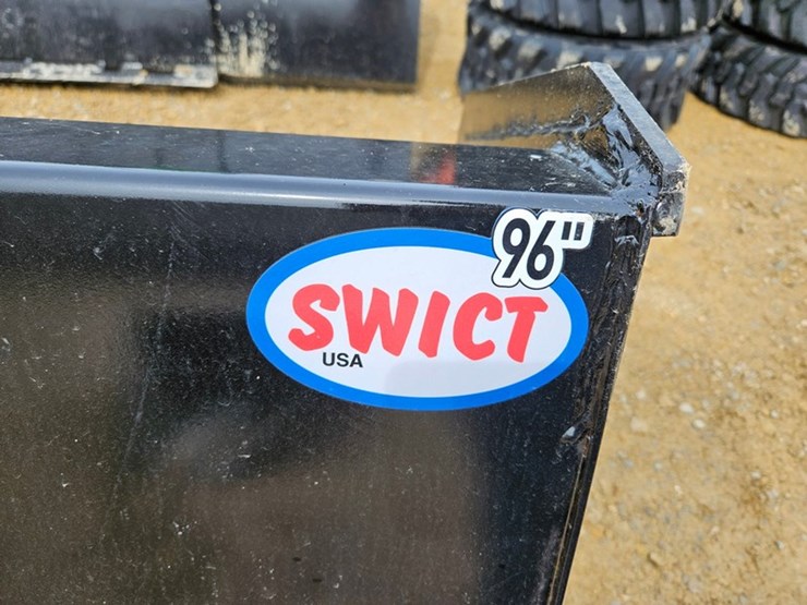 #228-•-swict-96"-snow-bucket-image-9