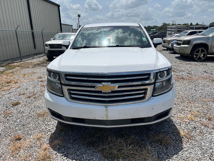 chevrolet-tahoe-image-2
