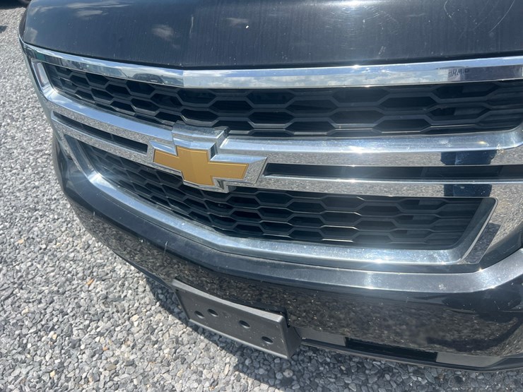 chevrolet-tahoe-image-13