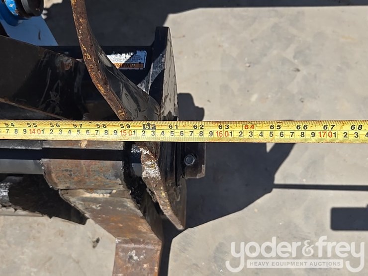 2019-genie-gth1256-image-15