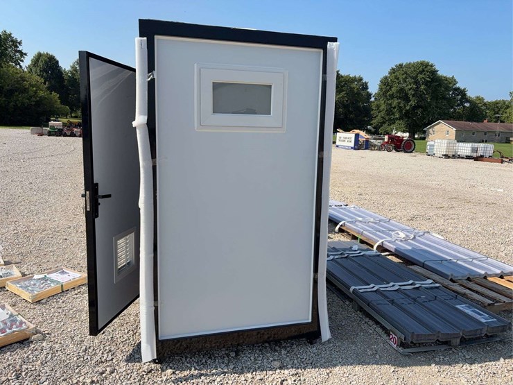 mobile-toilet-with-shower-image-2