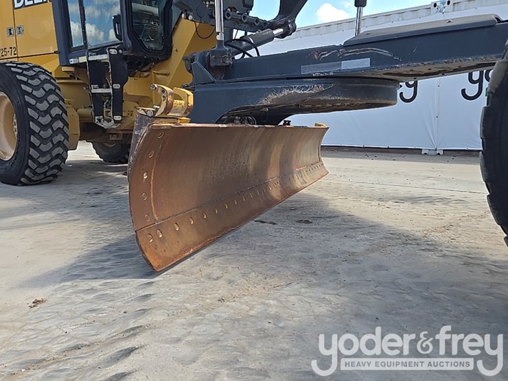 2012-deere-670gp-image-14
