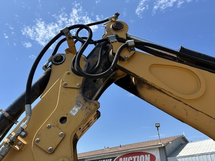 2008-caterpillar-420e-image-14