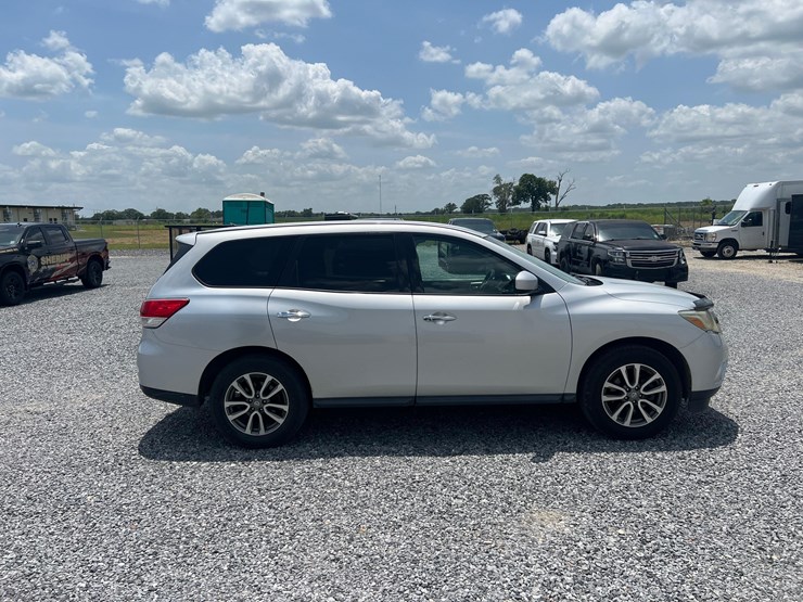nissan-pathfinder-image-4