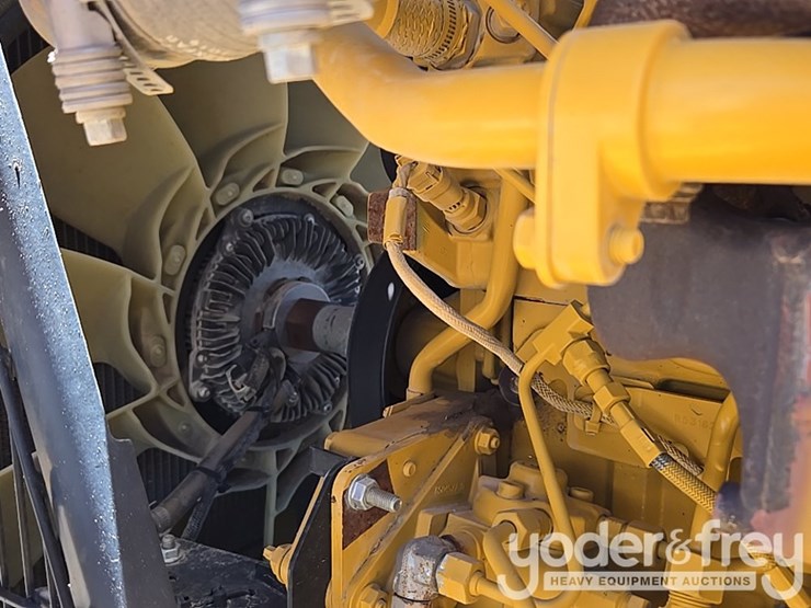 2019-deere-310sl-image-44
