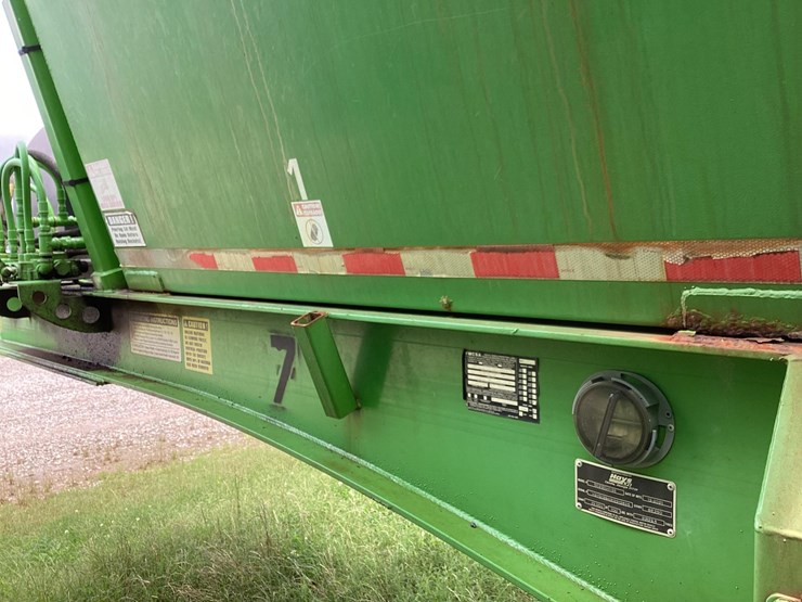 hays-lti-side-dump-bulk-hauler-image-31