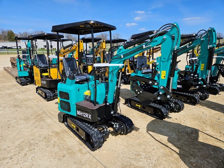 #216-•-2026-agt-mh12rx-mini-excavator-image-7