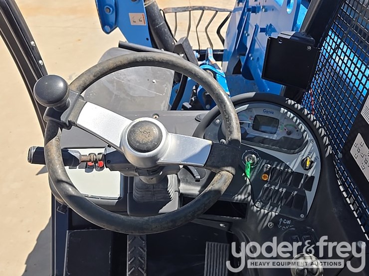 2019-genie-gth1256-image-57