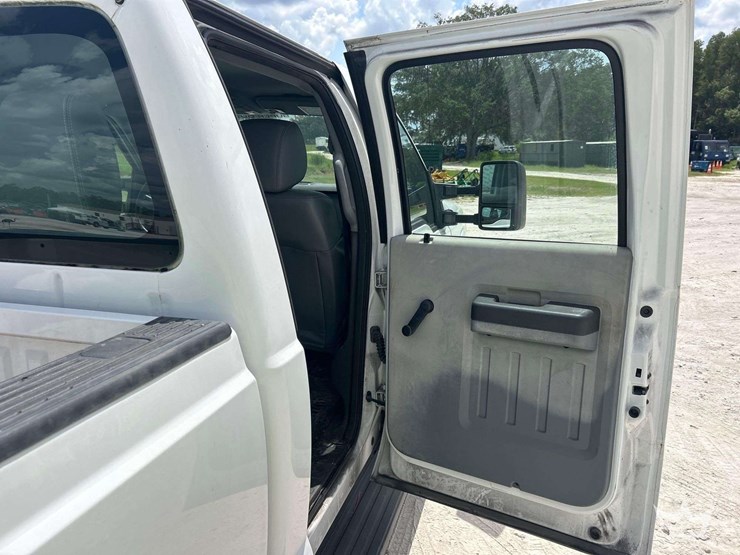 2015-ford-f350-image-19