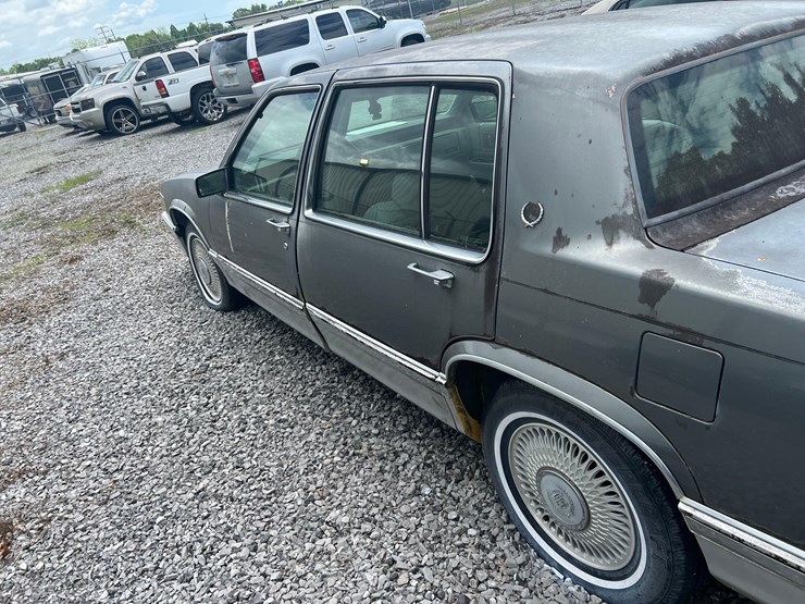 no-reserve!-cadillac-sedan-deville!-image-7
