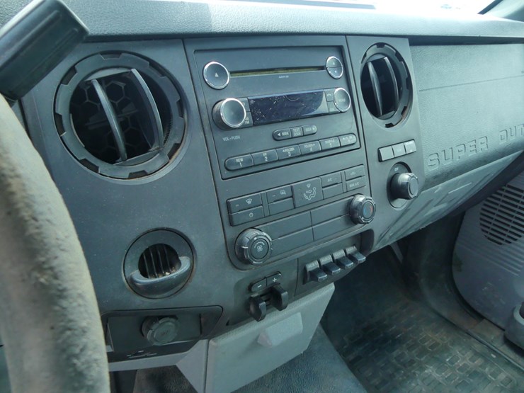 2012-ford-f350-xl-image-12