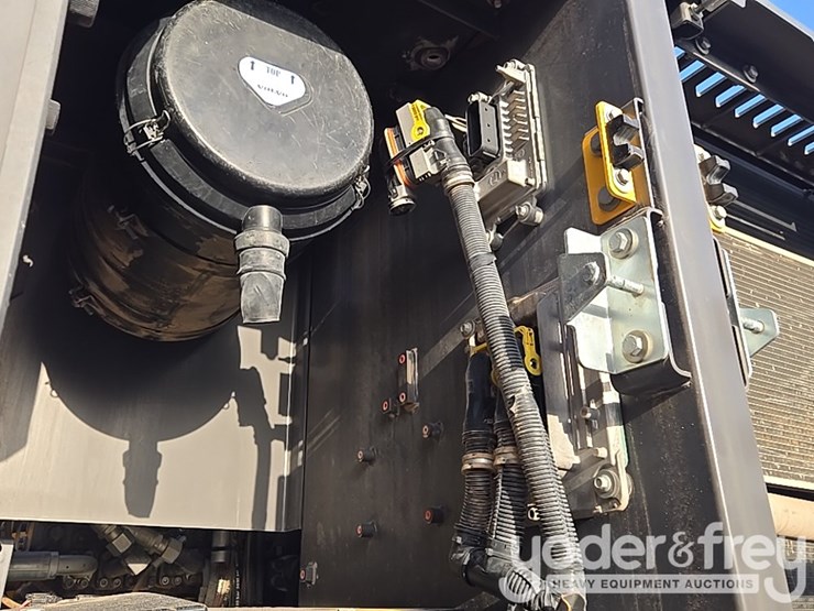 2020-volvo-ec300el-image-34