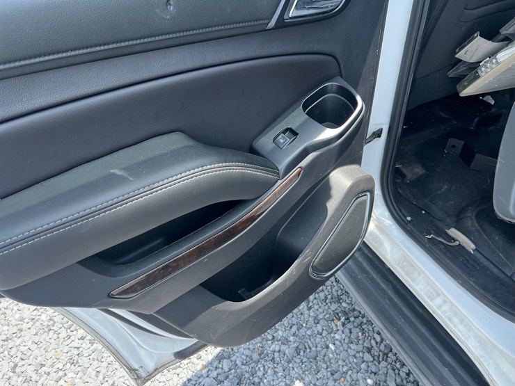 chevrolet-tahoe-image-21