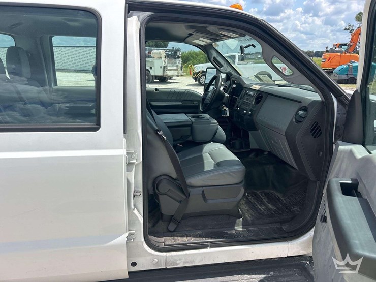 2015-ford-f350-image-22