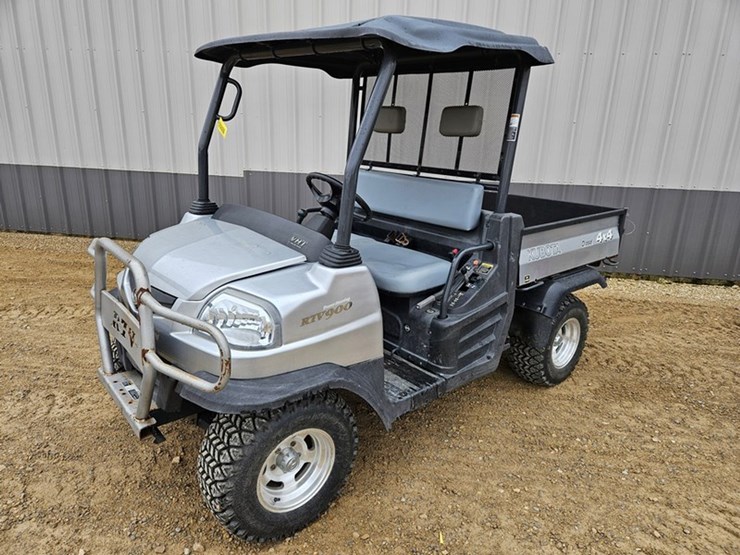 kubota-rtv900-image-1