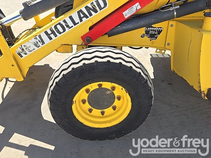 2008-new-holland-b95-image-9