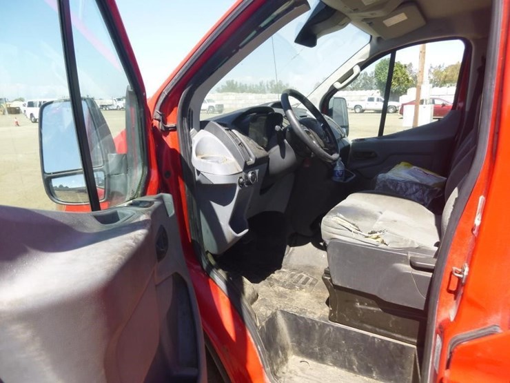2016-ford-transit-image-8