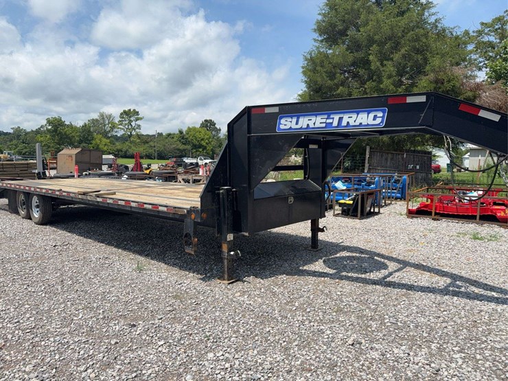sure-trac-30'-gooseneck-trailer-image-1