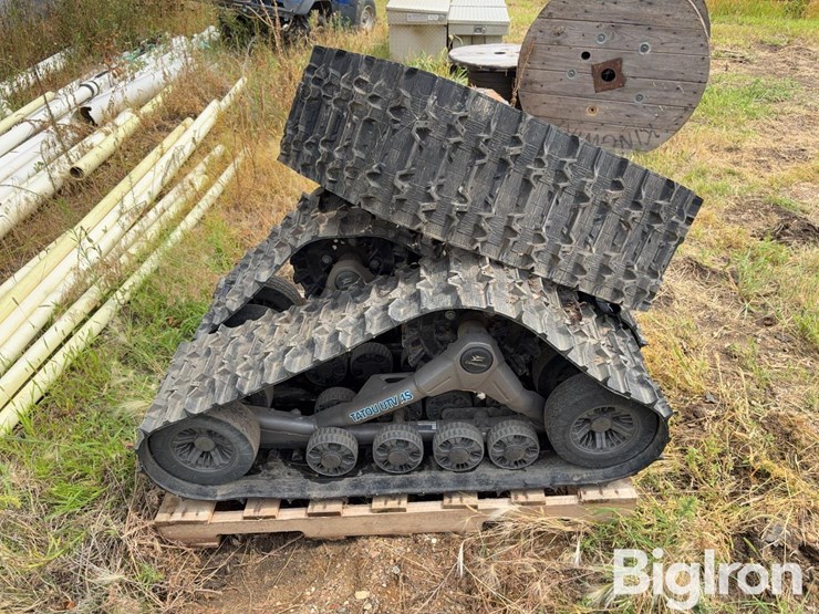 camoplast-tatou-utv-4s-utv-tracks-image-4