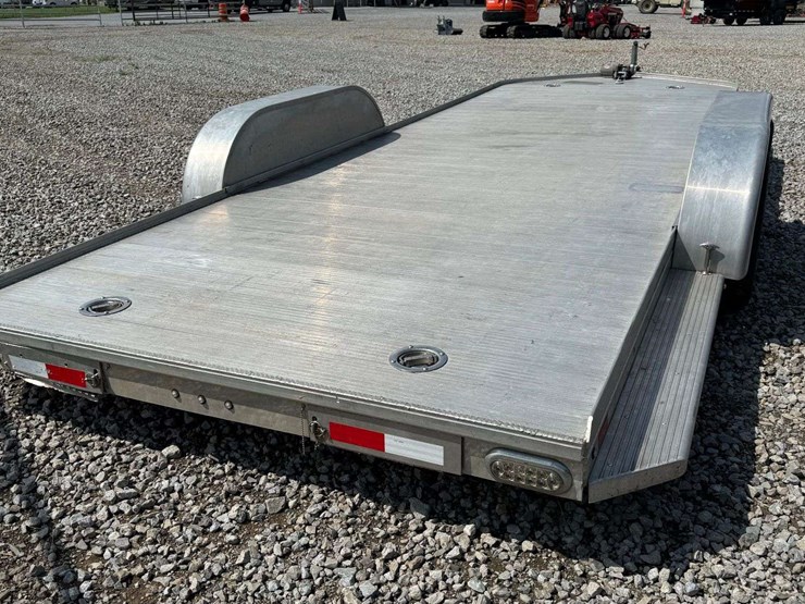 2016-sundowner-trailers-aluminum-car-hauler-image-8