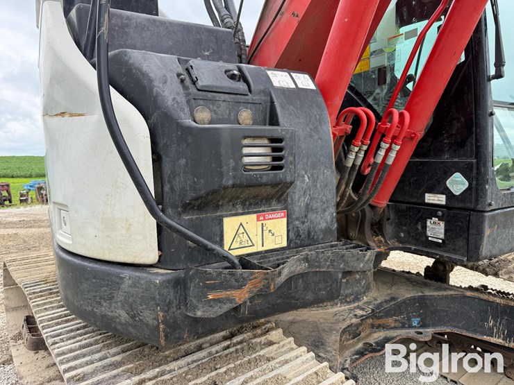 2019-link-belt-245x4lc-excavator-image-13