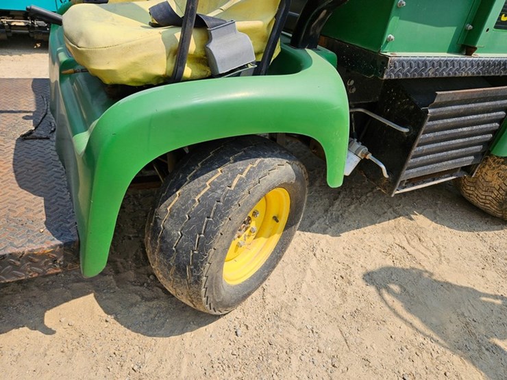 #206-•-john-deere-progator-turf-truck-image-9