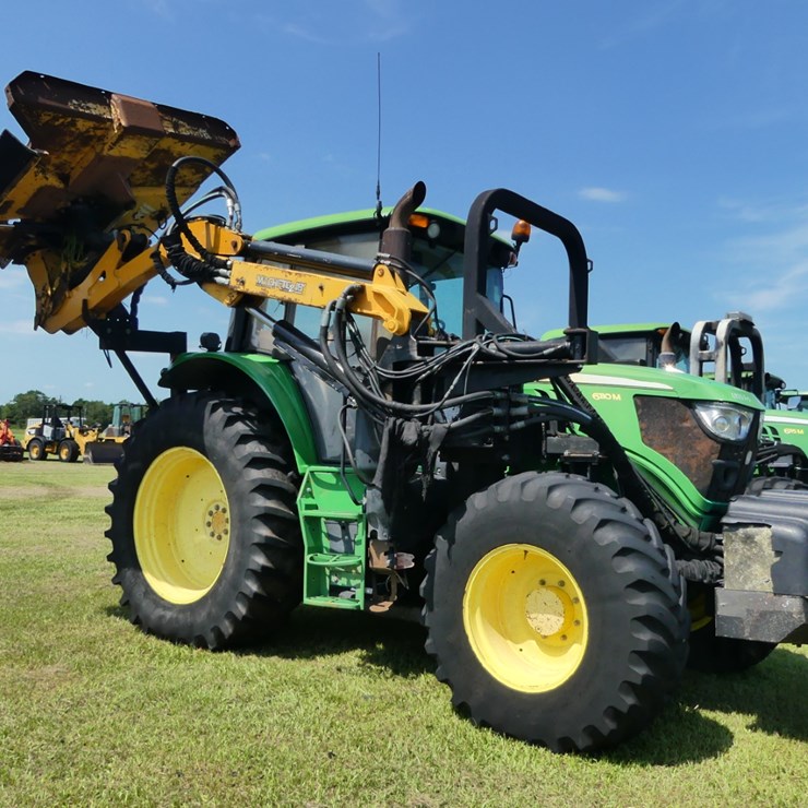 JOHN DEERE 6110M