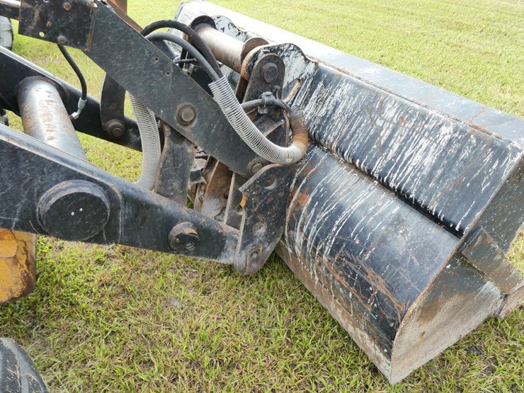 caterpillar-420d-image-9