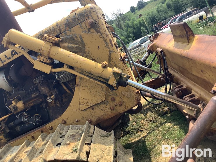 caterpillar-d6c-image-11