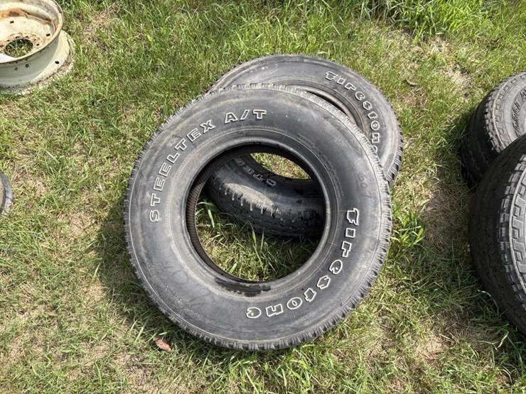 firestone-steelflex-a/t---lt245/75r16---pair-image-2