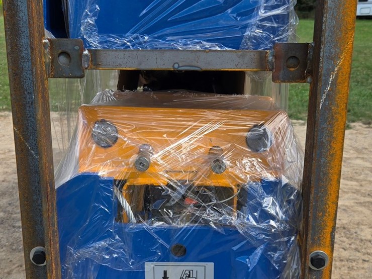 #2021-•-blue-10,000-lb-two-post-automotive-lift-image-4