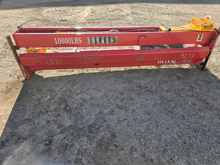 #2014-•-*red*-slightly-bent-post-10,000-lb-two-post-lift-image-3