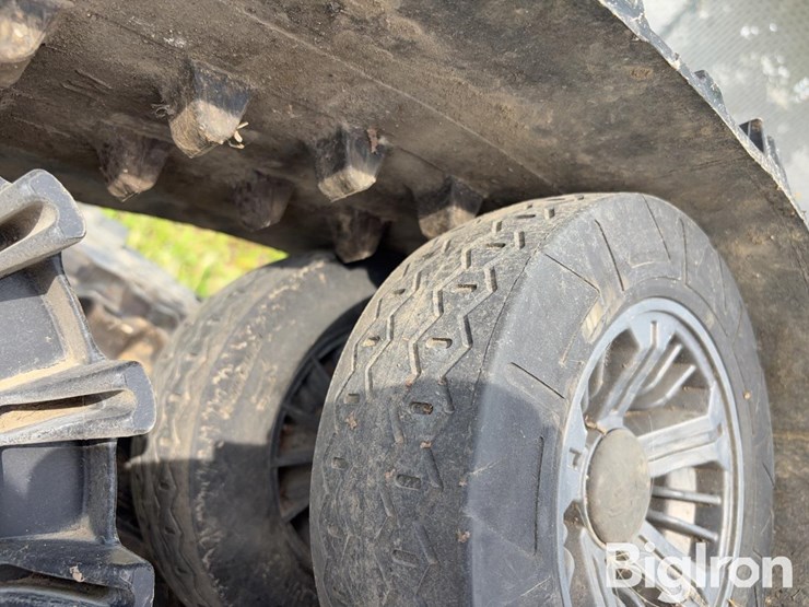 camoplast-tatou-utv-4s-utv-tracks-image-15