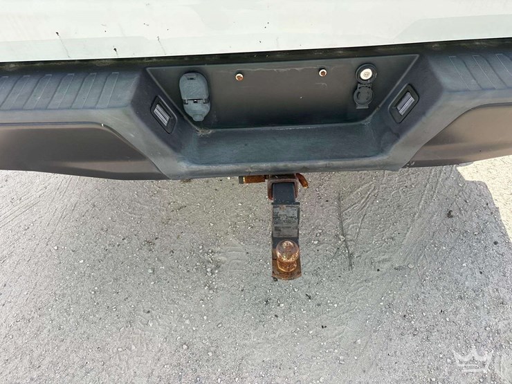 2016-ford-f150-image-18