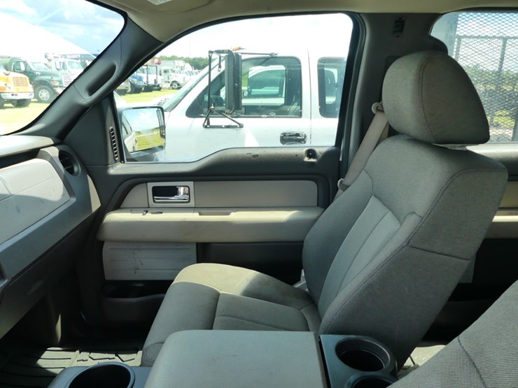 2010-ford-f150-xl-image-13