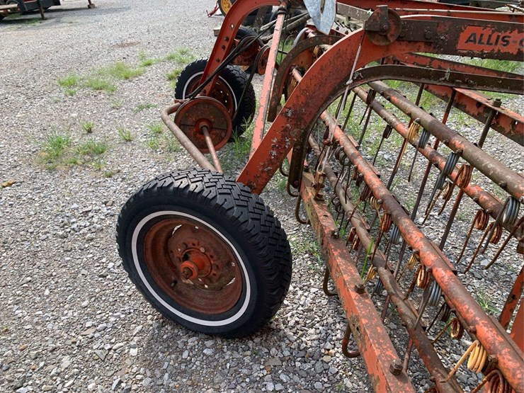 allis-chalmers-side-delivery-hay-rake-image-3