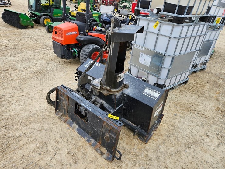#6880-•-bobcat-sb-200-snow-blower-image-5