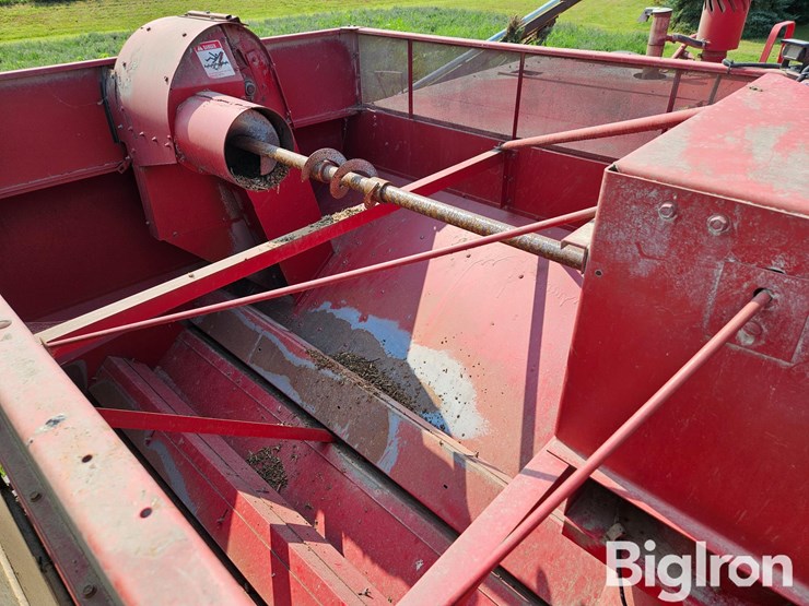1988-case-ih-1660-image-9
