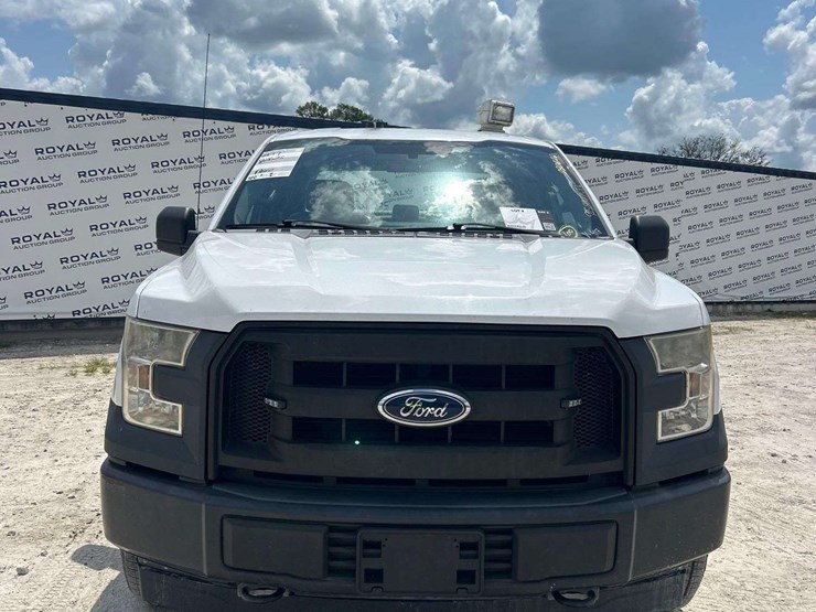 2017-ford-f150-image-10