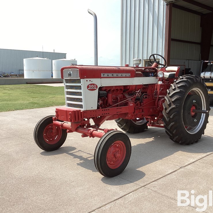 1961 INTERNATIONAL 560