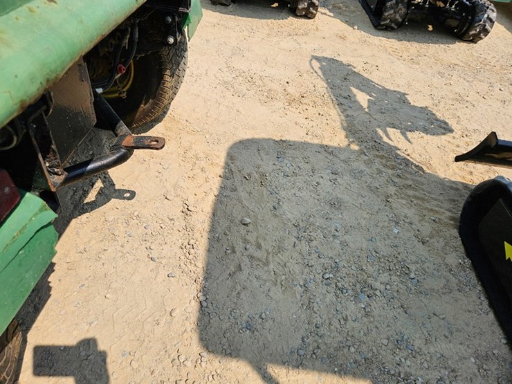 #206-•-john-deere-progator-turf-truck-image-14