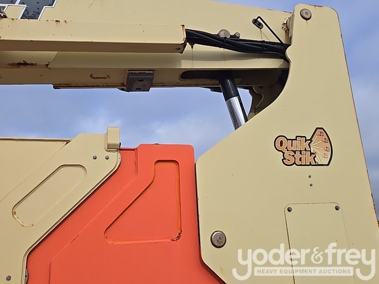 2016-jlg-800aj-image-19