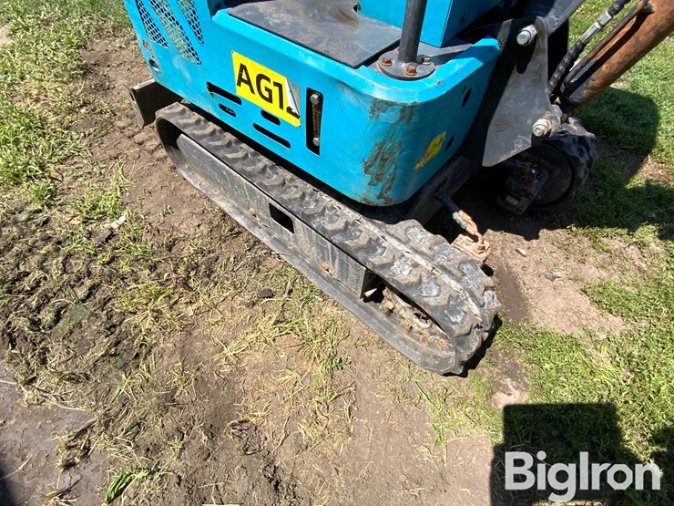 agd-industrial-mini-excavator-image-10