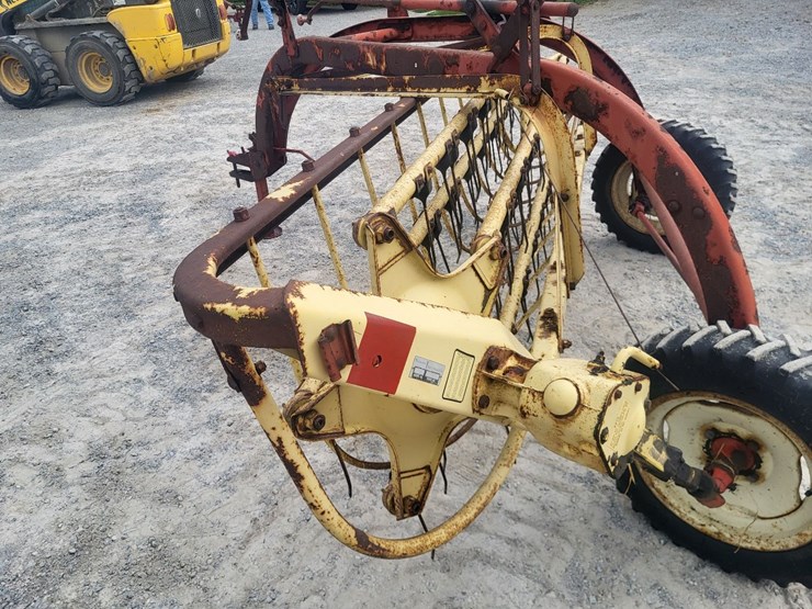 new-holland-256-image-22
