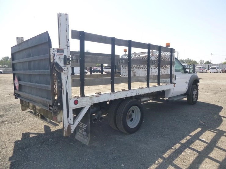 2012-ford-f550-image-4